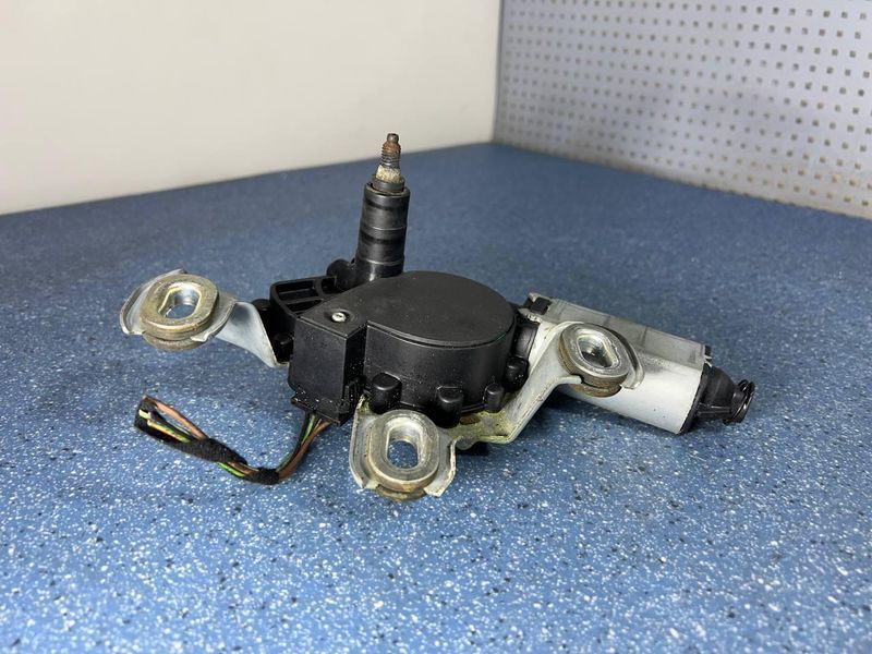 1Z5955711 / 443122326017 Б/у Мотор склоочисника заднього скла Skoda Octavia II (2004-2008) 2784026392 фото