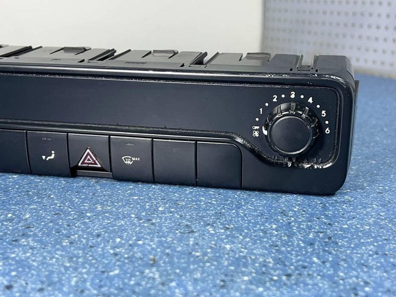 A9079054006 Б/у Блок печи / подогрева и кнопки аварийки Mercedes Sprinter W907 / W910 2018-2025 2833858200 фото