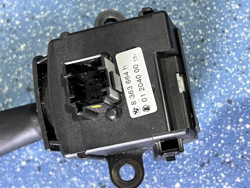 8363664H Б/у Подрулевый переключатель дворников BMW 5 E39 / БМВ 5 Е39 1995-2004 3100005071 фото