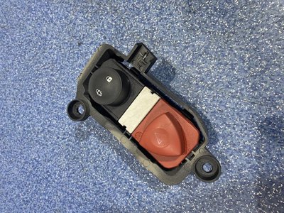Блок кнопок (кнопка аварійної сигналізації/блокування дверей) Renault MeganeII, Scenic II (8200095493) 8200095493 фото