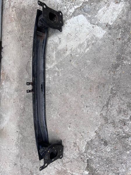 1K5807109 Б/у Усилитель переднего бампера Volkswagen Golf 5 / Вольксваген Гольф 5 2008-2013 3044268929 фото