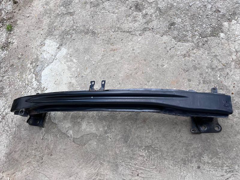 1K5807109 Б/у Усилитель переднего бампера Volkswagen Golf 5 / Вольксваген Гольф 5 2008-2013 3044268929 фото