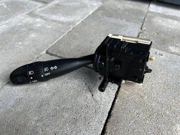 8414042010 Б/у Лівий підрульовий перемикач Toyota RAV4 Тойота РАВ4 2001-2005 3165057487 фото
