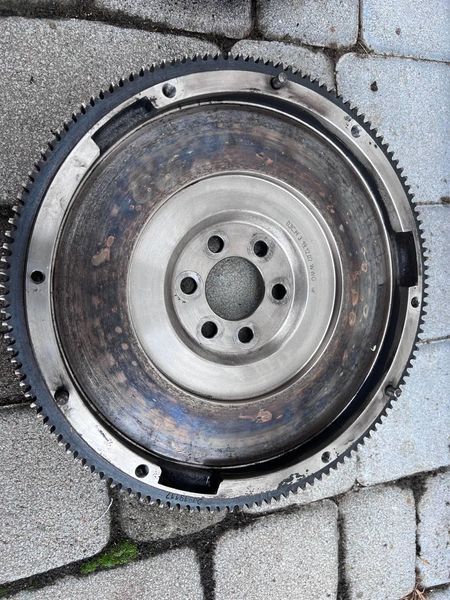 03C105273H / 03C141025H Б/у Комплект зчеплення (маховик/корзина/диск) Volkswagen Golf 5 / Вольксваген Гольф 5 2008-2013 3076356694 фото