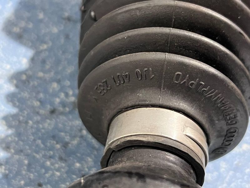 1K0407272HP Б/у Полуось передняя правая Volkswagen Golf 5 / Вольксваген Гольф 5 2008-2013 3099977869 фото