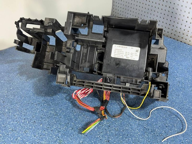 A9079005303 / A9075451100 Б/у Блок управління ecu компьютер / Кронштейн блоків керування Mercedes Sprinter W907 / W910 2018-2025 2835154993 фото