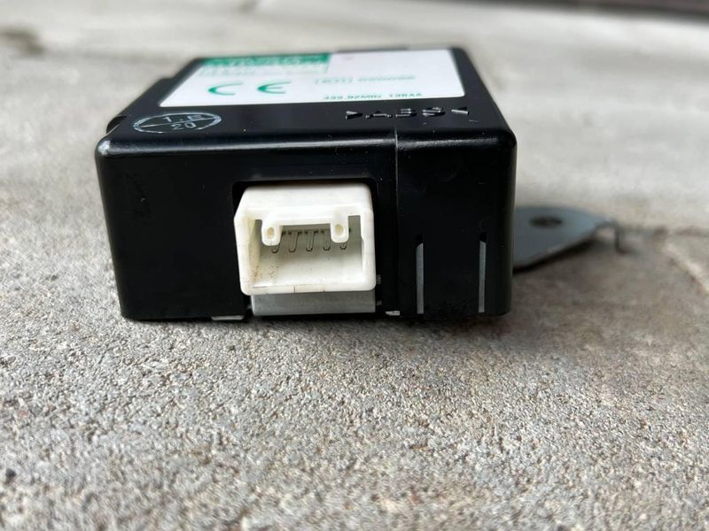 8974142151 / 2513000060 Б/у Блок керування центральним замком Toyota RAV4 Тойота РАВ4 2001-2005 3166409056 фото