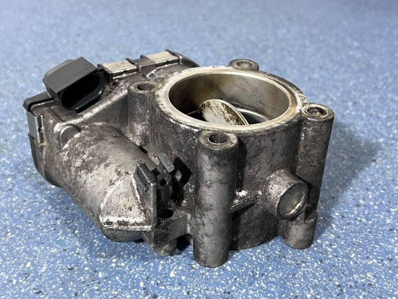 A6420900270 Б/у Дросельна заслінка у зборі (Bosch) Mercedes GL 164 (350 crdi 4matis) Мерседес 2011-2012 3128461253 фото