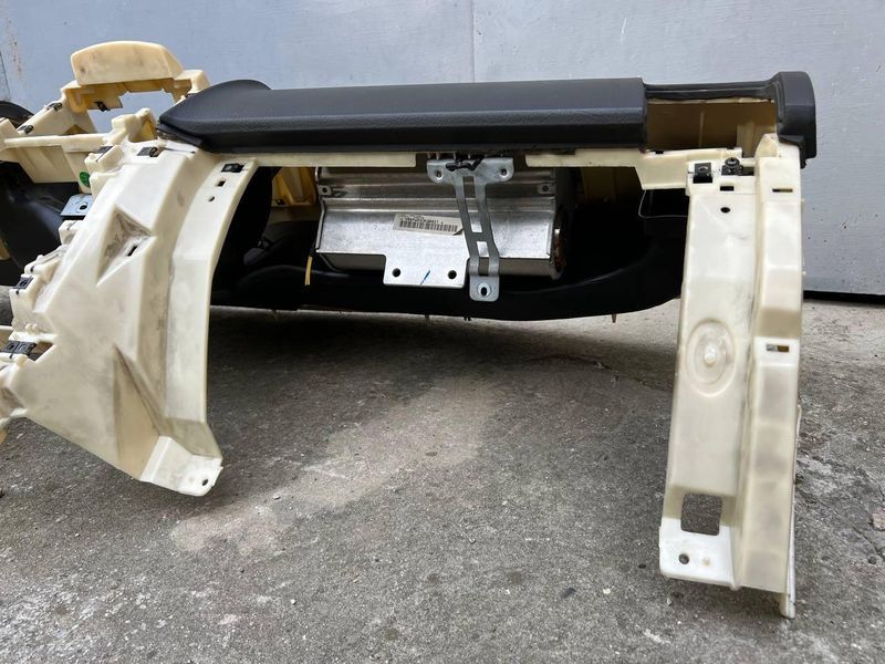 847103e010cq (569203e000) Б/у Торпедо под Airbag (+Подушка безопасности) Kia Sorento 2.5 CRDi 2004-2007 2696834931 фото